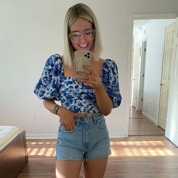 Blue & White Floral Abercrombie Puff Sleeve Top XS - Picture 5 of 5